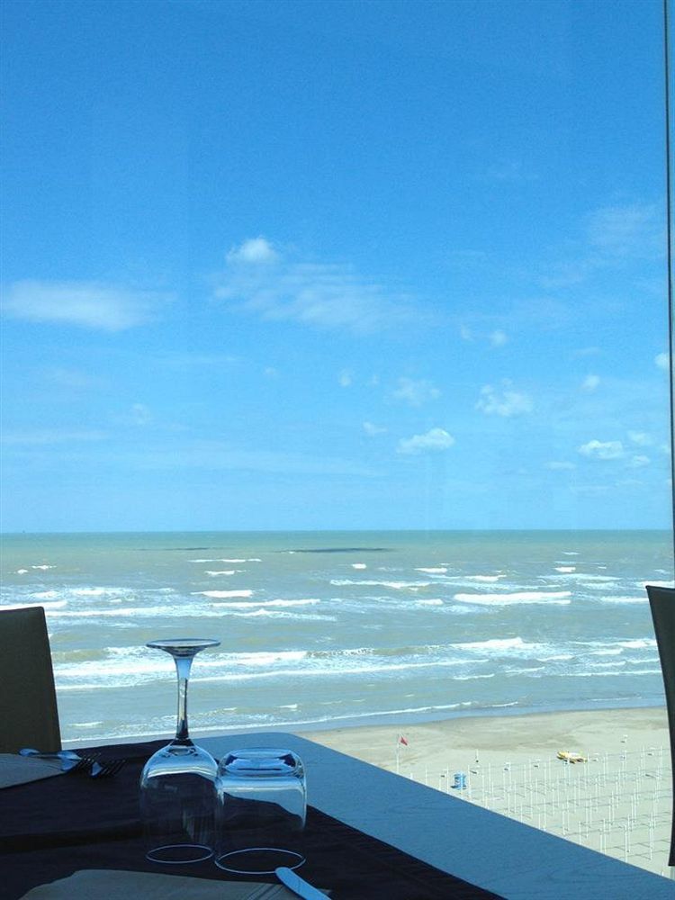 Hotel Commodore Riccione Exterior photo